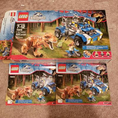 LOT 129B: Lego Jurassic World Sets-Raptor Rampage, Dilophosaurus Ambush, Pteranodon Capture, T Rex Tracker, Indominus Rex Breakout