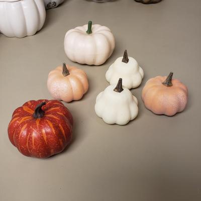 LOT 131B: Pumpkin Decor-Lighted Pumpkins, Candles, Large Framed Canvas & More