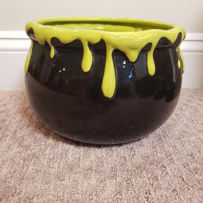 LOT 133B: Ceramic Cauldron Bowl & Standing Jack O Lantern for Candy, Plants or Decoration