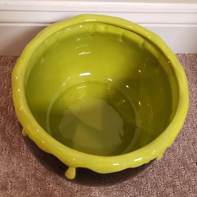 LOT 133B: Ceramic Cauldron Bowl & Standing Jack O Lantern for Candy, Plants or Decoration