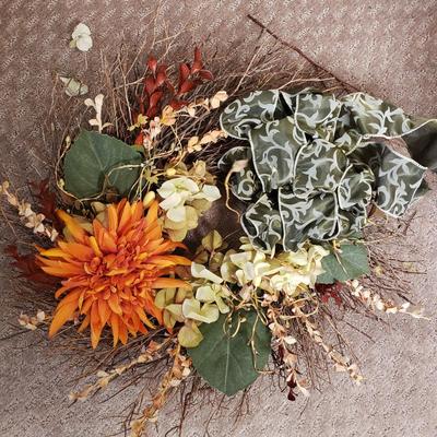 LOT 134B: Fall/Halloween Decor-Jack O Lantern, Wreaths, Burlap Banner & More