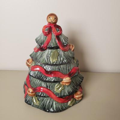 LOT 137B: Ceramic Cookie Jars-Snowman & Christmas Tree