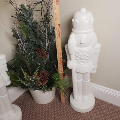 LOT 138B: Pair of Glitter Nutcrackers & Artificial Winter Topiary