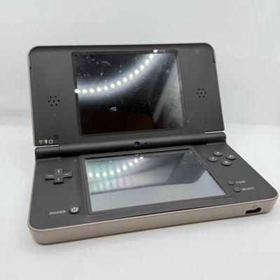 LOT 149K: Nintendo DSi XL w/ Charger