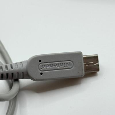 LOT 149K: Nintendo DSi XL w/ Charger