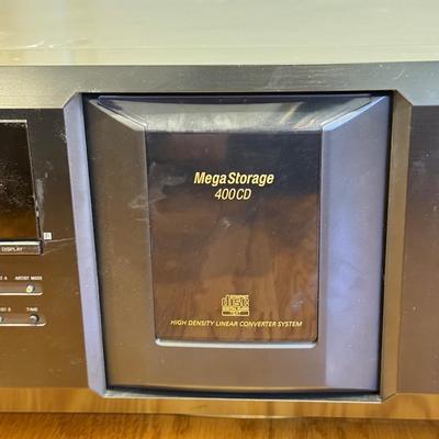 LOT 158L: Sony CD Player Model CDP-CX455