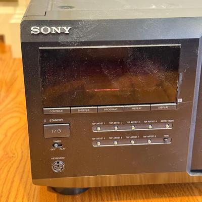 LOT 158L: Sony CD Player Model CDP-CX455
