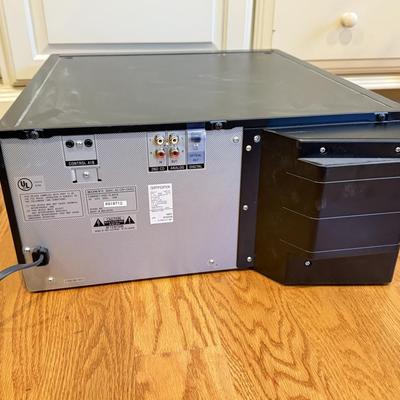 LOT 158L: Sony CD Player Model CDP-CX455