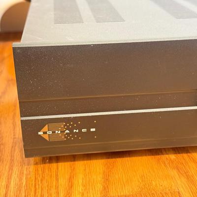 LOT 160L: Sonace Sonamp 260