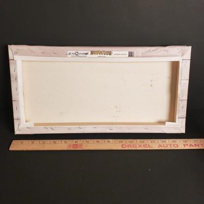 LOT 181B: White & Silver Holiday/Winter Decor; Tea Light Holders & More