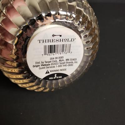 LOT 181B: White & Silver Holiday/Winter Decor; Tea Light Holders & More