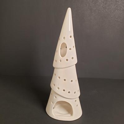 LOT 181B: White & Silver Holiday/Winter Decor; Tea Light Holders & More