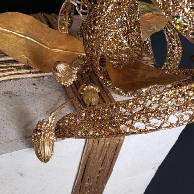 LOT 185B: Set of 3 Golden Mercury Glass Style Trees & Wooden Gift Decoration