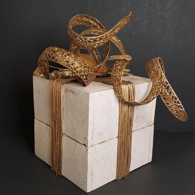 LOT 185B: Set of 3 Golden Mercury Glass Style Trees & Wooden Gift Decoration