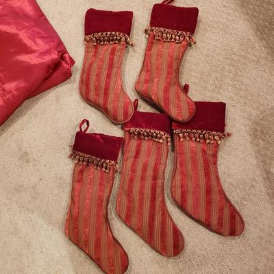 LOT 189B: Christmas Tree Skirt, Decorative Pillows & Stockings with 5 Hooks