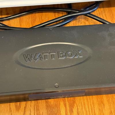 LOT 241: Wattbox WB-200-9HTR