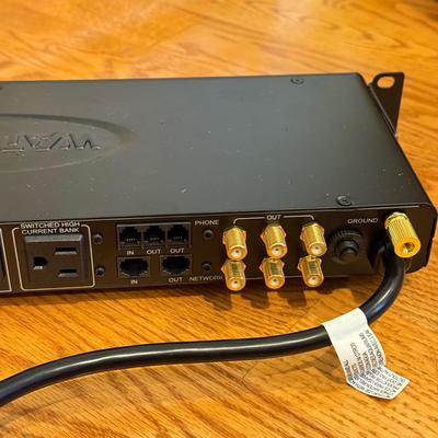 LOT 241: Wattbox WB-200-9HTR