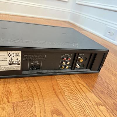 LOT 243: Mitsubishi VCR HS-U748