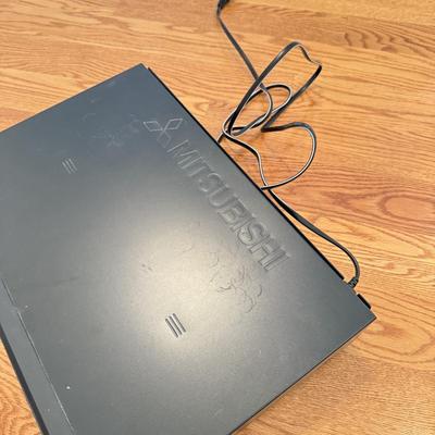 LOT 243: Mitsubishi VCR HS-U748