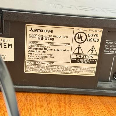 LOT 243: Mitsubishi VCR HS-U748