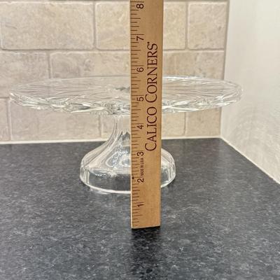 LOT 247K: Two Anchor Hocking Bowls & 2 Cake Stands