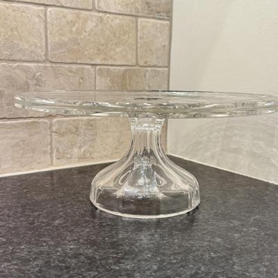 LOT 247K: Two Anchor Hocking Bowls & 2 Cake Stands