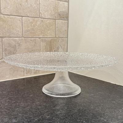 LOT 247K: Two Anchor Hocking Bowls & 2 Cake Stands