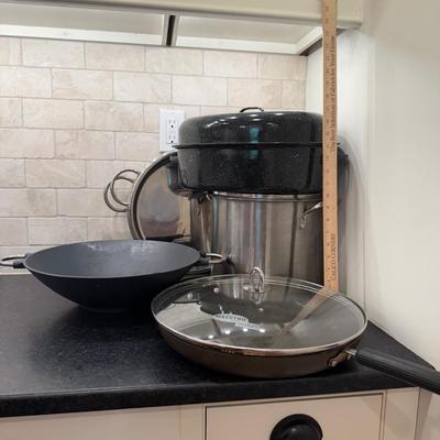 LOT 249K: Bodum Wok, Stainless Steel Stock Pot, Enamel Meat Dish & More