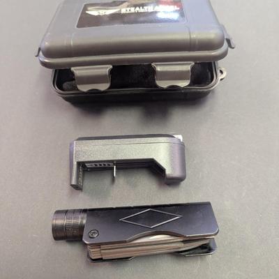 Stealth Angel Outdoor & Urban Survival Multi-tool w/ Flashlight