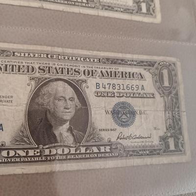 6 SILVER CERTIFICATE DOLLAR BILLS