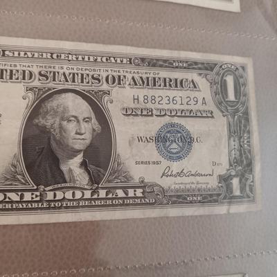 6 SILVER CERTIFICATE DOLLAR BILLS