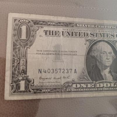 12 SILVER CERTIFICATE DOLLAR BILLS