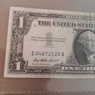 12 SILVER CERTIFICATE DOLLAR BILLS