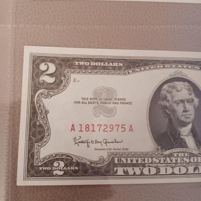 2 PAIRS OF SEQUENTIAL RED SEAL $2 DOLLAR BILLS