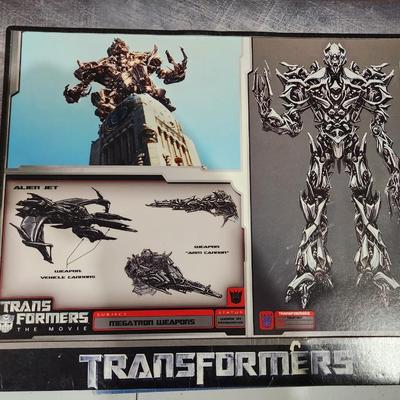 Sale Photo Thumbnail #367: Transformers Collectible Lithograph Dreamworks & Leather Notepad w/ Calculator lot