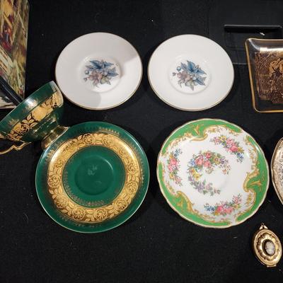 Sale Photo Thumbnail #397: Antique Rudolf Wachter Decorated Johann Haviland Teacup Lot w/ Vintage Plates & Trays