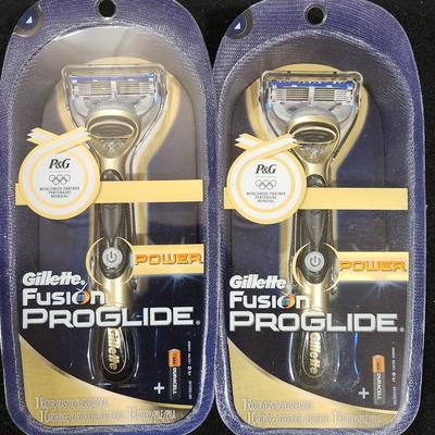 Sale Photo Thumbnail #416: Gíllette Fusion Proglide Power Razor with 1 Cartridge and Duracell Battery (2)