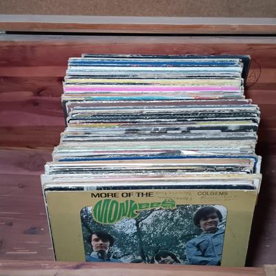 LOT 25: Large Lot of Unsorted Vintage Records