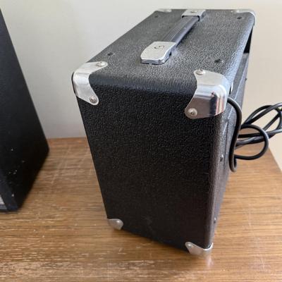 LOT 34: Silvertone Smart IIIs Guitar Amplifier