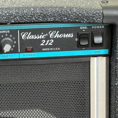 LOT 35: Peavey Classic Chorus 212 Stereo Guitar Amp