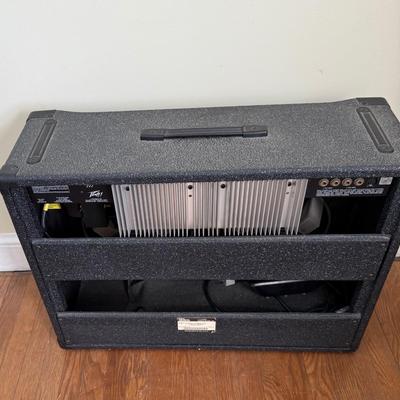 LOT 35: Peavey Classic Chorus 212 Stereo Guitar Amp