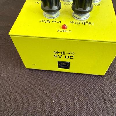 LOT 36: Digitech Element XP Guitar Effects Processor and Fender Starcaster Chorus