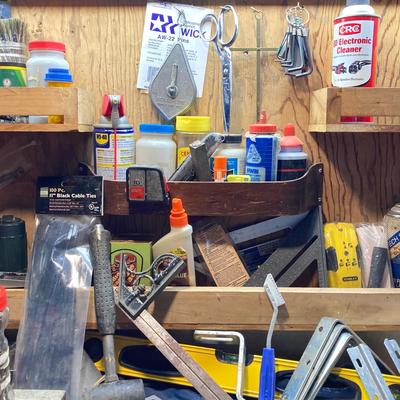 LOT 81: Contents of Items on Work Bench