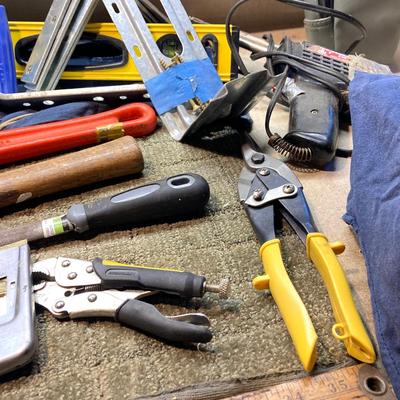 LOT 81: Contents of Items on Work Bench