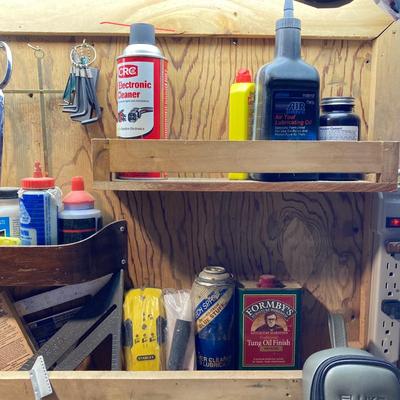 LOT 81: Contents of Items on Work Bench
