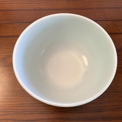 LOT 83: Vintage Fire King Jadeite 7" Bowl along with 2 Primary Color Pyrex Bowls 7" & 8.5"