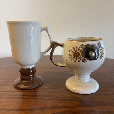 LOT 85: Oster Blender, Hand-Painted Mug,Polka Dot Beverage Glasses, Fountain ware Soda Glasses & More