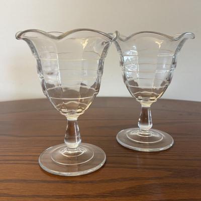 LOT 85: Oster Blender, Hand-Painted Mug,Polka Dot Beverage Glasses, Fountain ware Soda Glasses & More