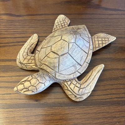 LOT 90: At the Beach Collection: a "Girly" Mug, Wildwood Glasses, Carved Wooden Sea Turtle & Framed Print of Nautilus Shell