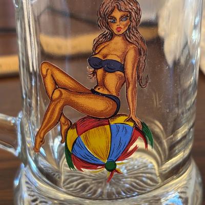 LOT 90: At the Beach Collection: a "Girly" Mug, Wildwood Glasses, Carved Wooden Sea Turtle & Framed Print of Nautilus Shell